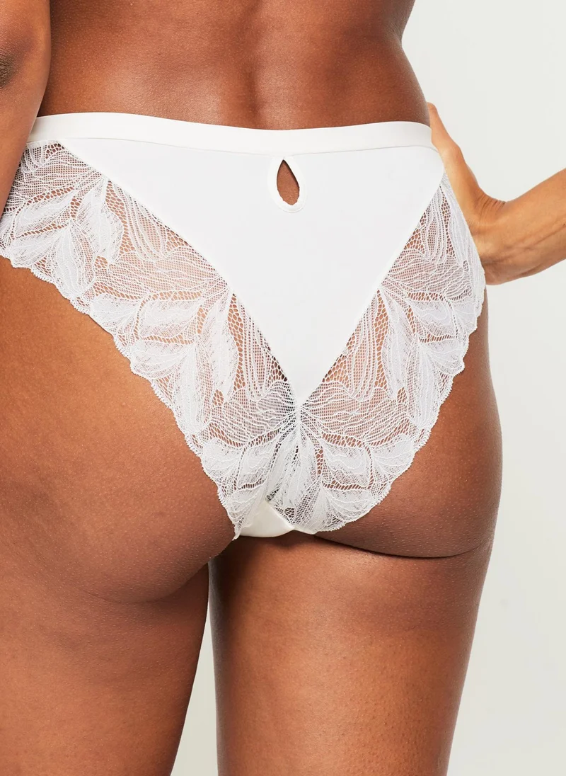 كيلوبايت هاربر إتش دبليو كنكر أبيض